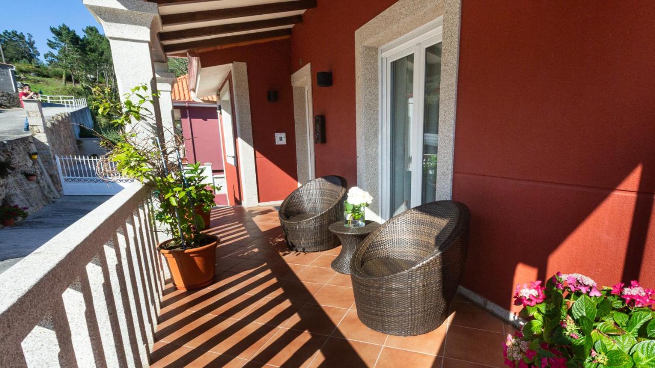 Hospedium Galitrips Vila Maruja Corme Exterior foto